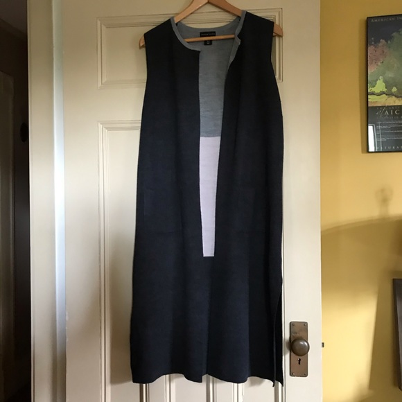 Adrienne Vittadini long sleeveless sweater tunic - Picture 1 of 4